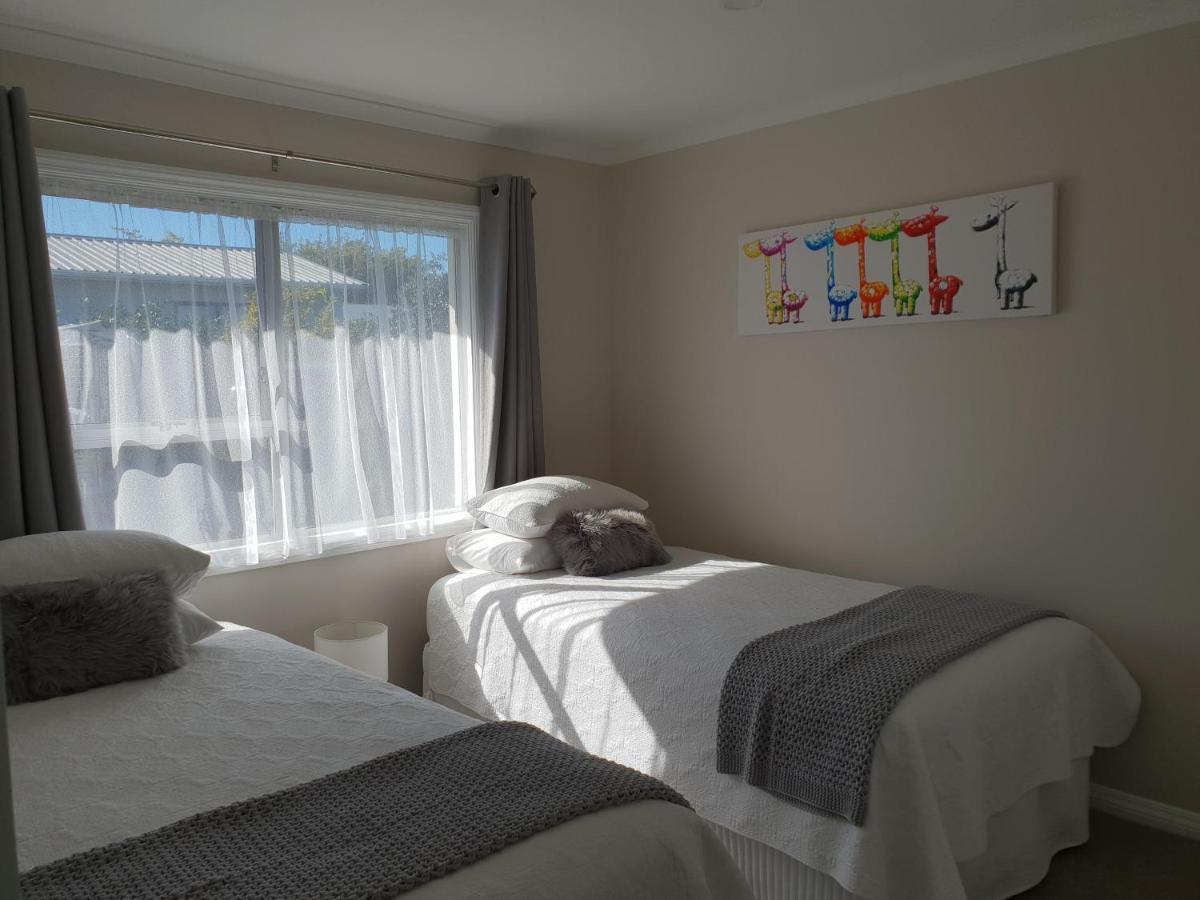 Rose Apartments Unit 1 Central Rotorua-Accommodation&Spa ภายนอก รูปภาพ